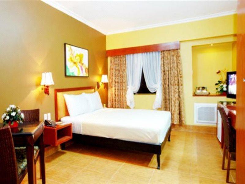 Pamulinawen Hotel Laoag Eksteriør bilde