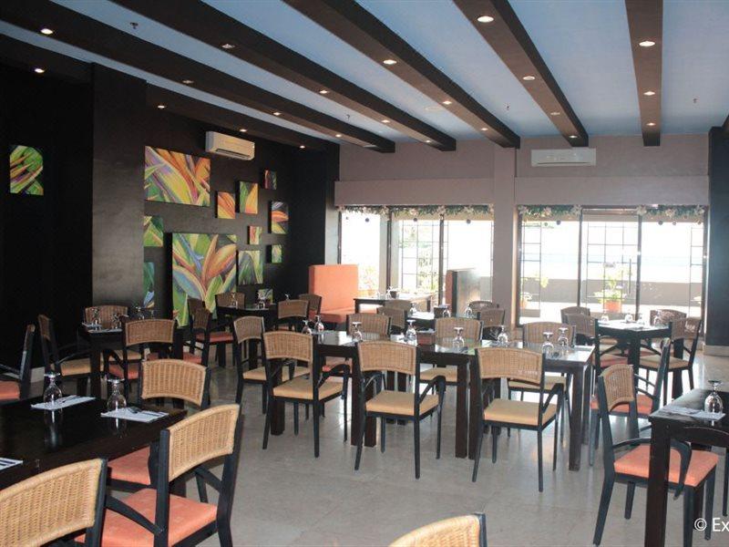 Pamulinawen Hotel Laoag Eksteriør bilde