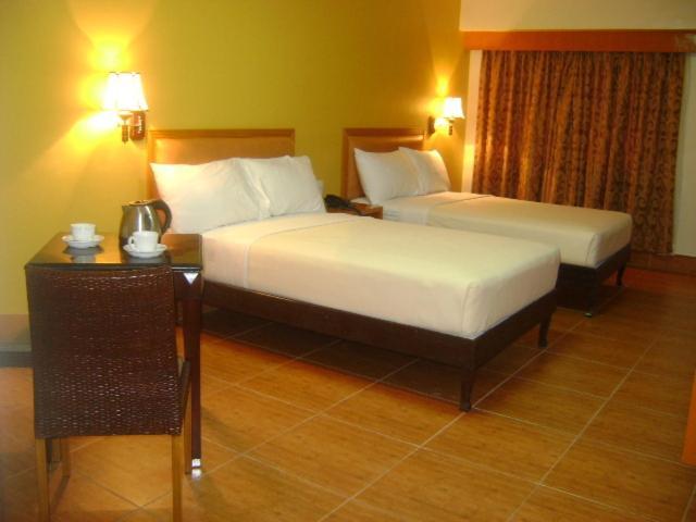 Pamulinawen Hotel Laoag Rom bilde