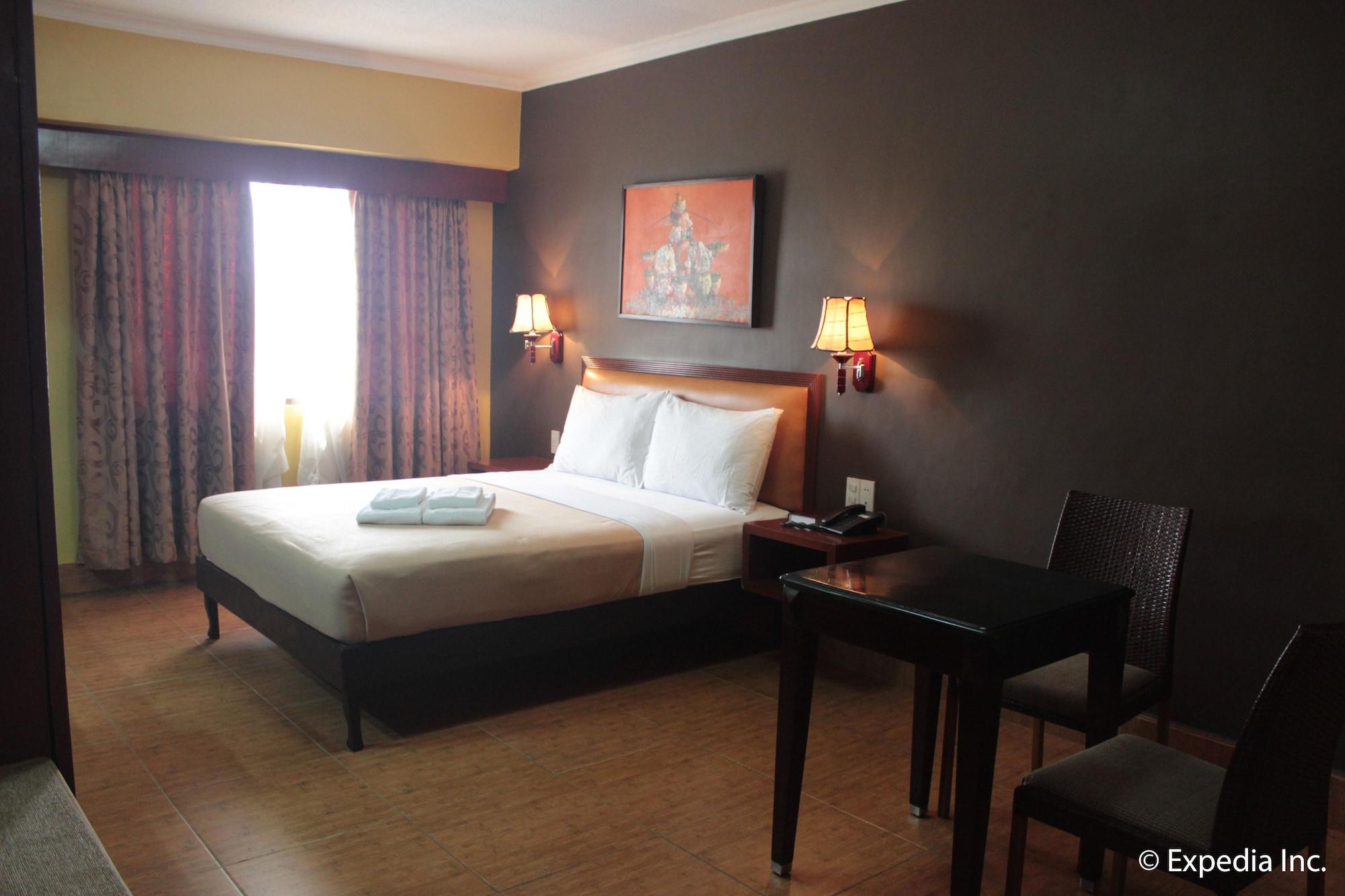 Pamulinawen Hotel Laoag Eksteriør bilde