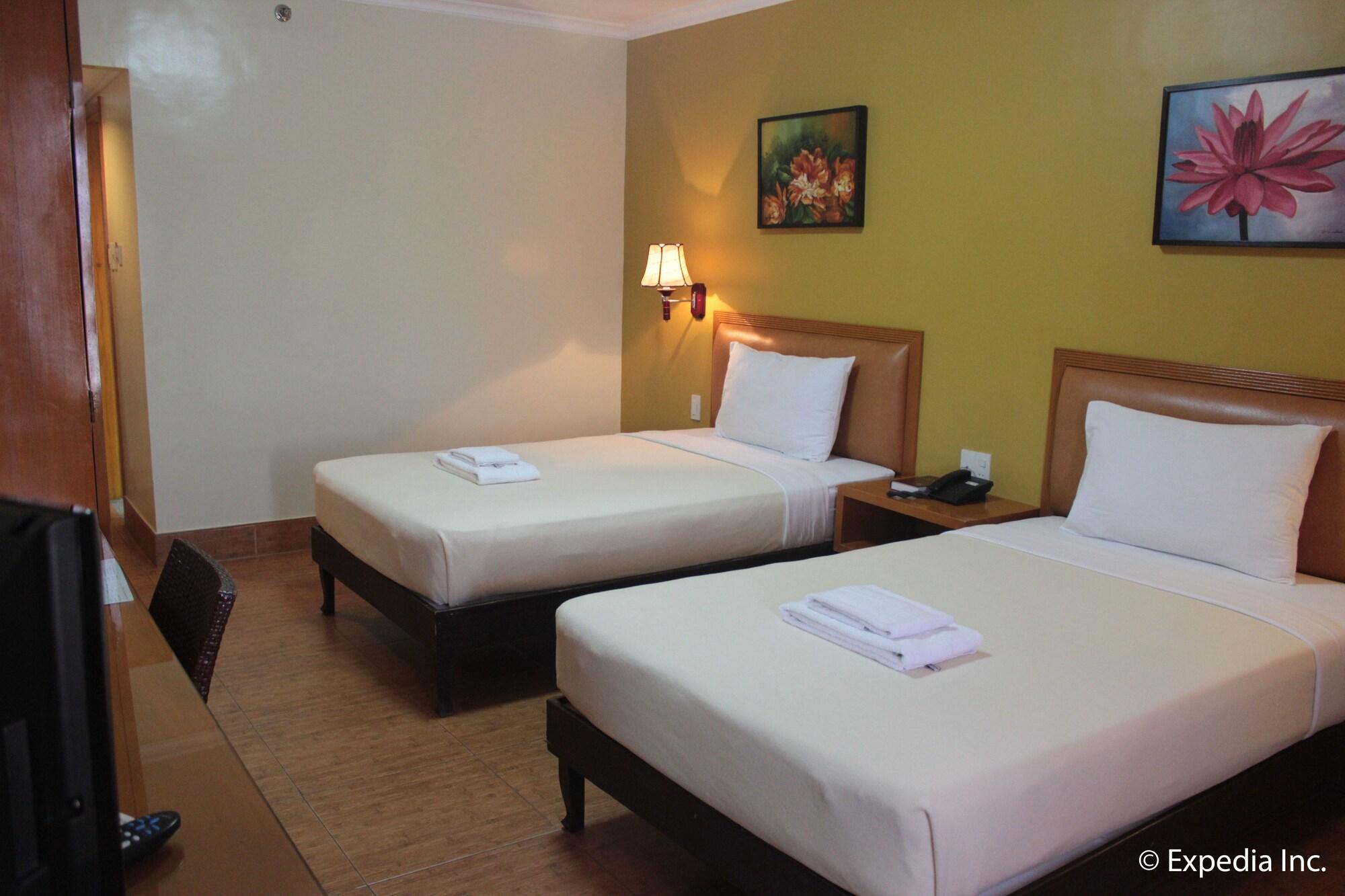 Pamulinawen Hotel Laoag Eksteriør bilde