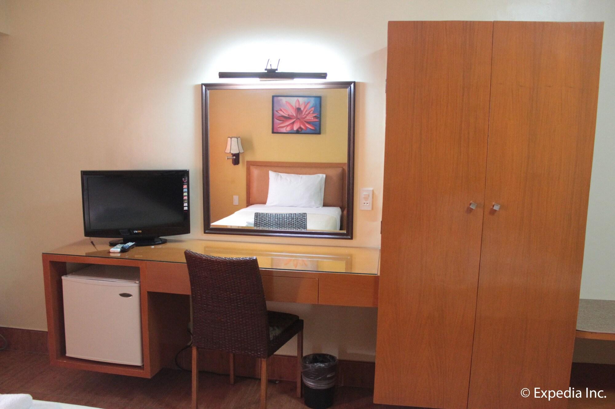 Pamulinawen Hotel Laoag Eksteriør bilde