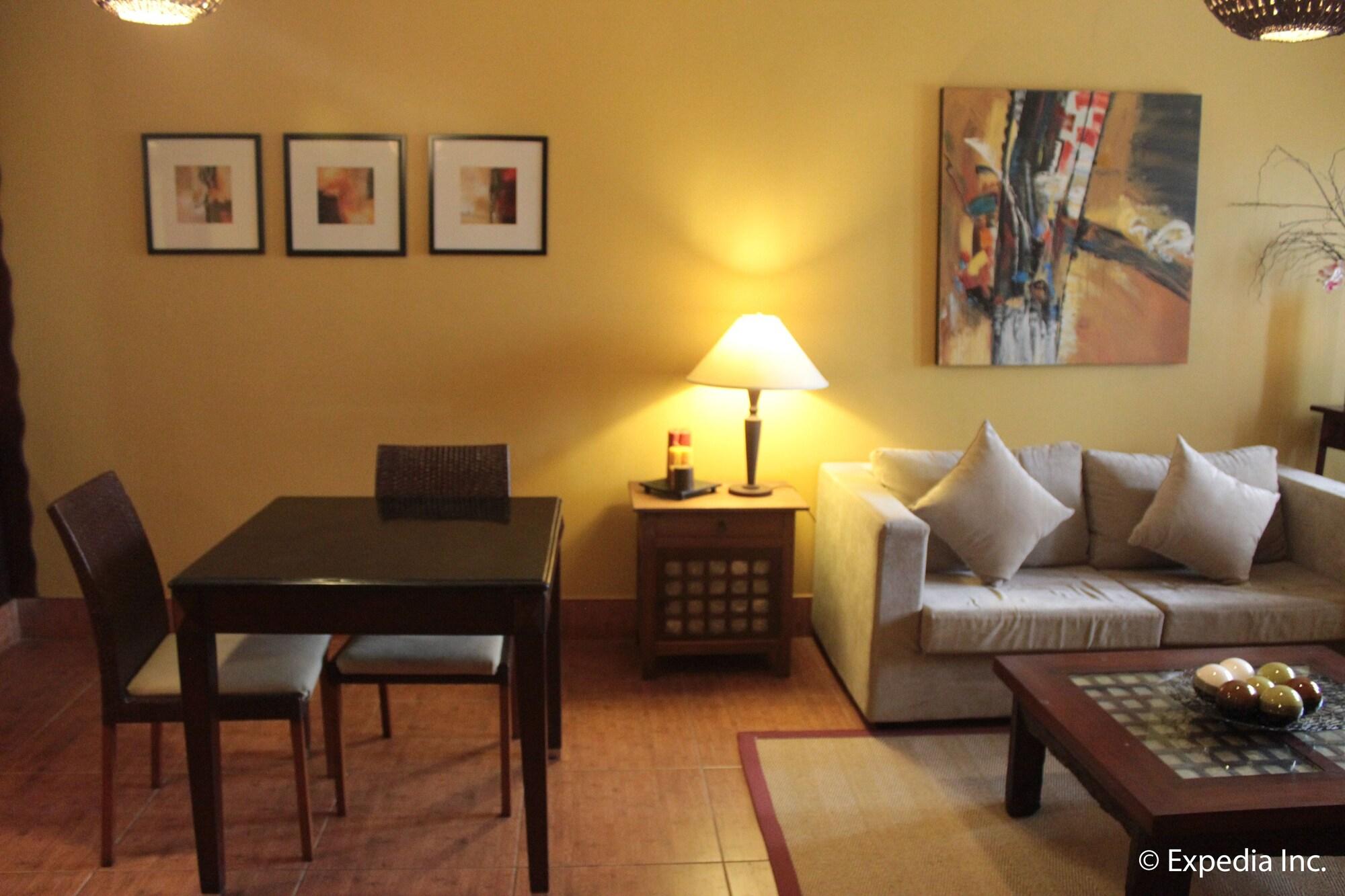 Pamulinawen Hotel Laoag Eksteriør bilde