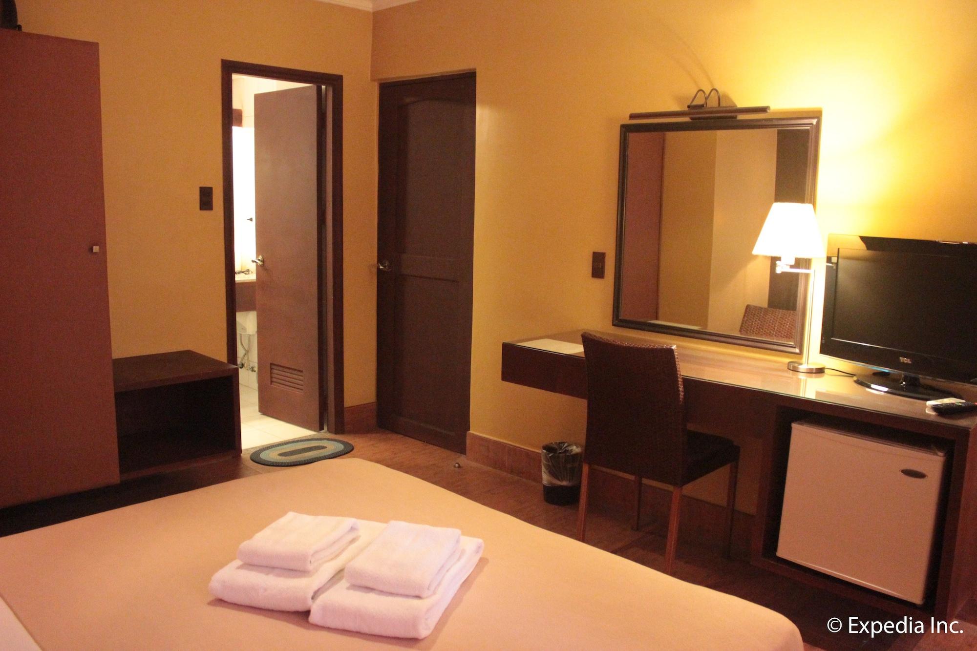 Pamulinawen Hotel Laoag Eksteriør bilde