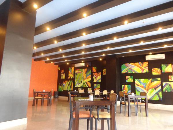 Pamulinawen Hotel Laoag Eksteriør bilde